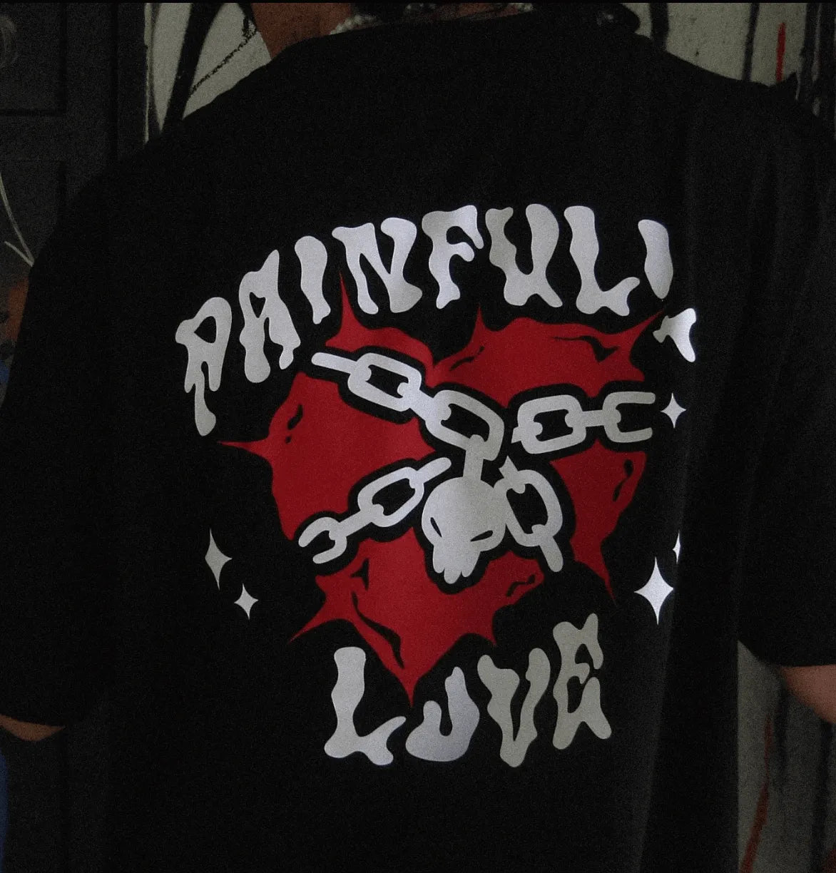 PAINFULL LOVE T-SHIRT - Skull Hearts