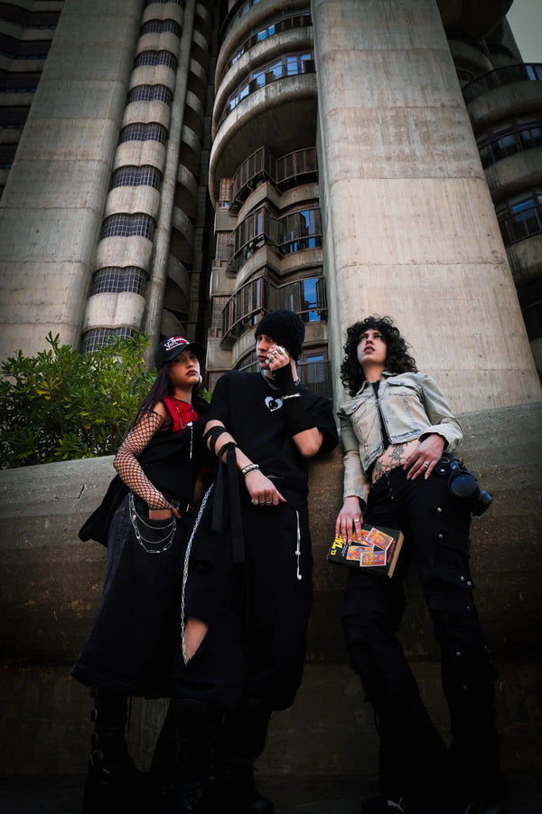 Explora las Tendencias de Skull Hearts: Fast Fashion, Y2K, Streetwear y Moda Oversized Cropped